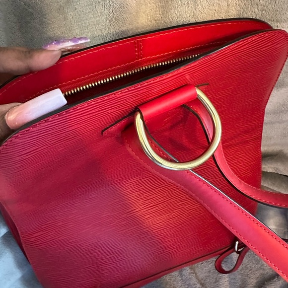 Red Epi Backpack gently used, no smells, no stains, sturdy straps. - Picture 3 of 9